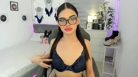 tstoni_talks online show from October 6, 6:05 pm