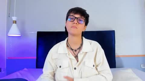 Maru online show from December 5, 8:27 pm