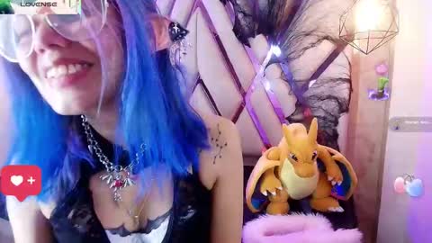 Snapshot of tsuki_nekoo chatting on November 13, 2:54 am Tsukineko online show from November 13, 2:54 am