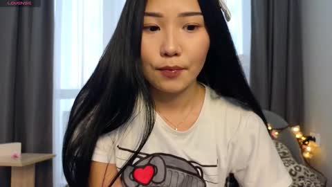 Snapshot of tsukuyami_mi chatting on March 19, 10:41 am Yuki online show from March 19, 10:41 am