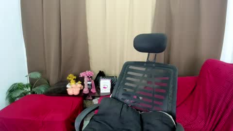 Snapshot of tsuncutjelay chatting on May 27, 11:07 am JOIN TO MY FANCLUB I WILL GIVE SOME VIDEOS AND PIC online show from May 27, 11:07 am