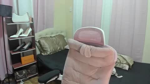 Snapshot of tsuncutrhein chatting on September 21, 8:16 am tsuncutrhein online show from September 21, 8:16 am