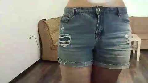 Snapshot of ttrnynela chatting on February 27, 8:03 am Ttrnynela online show from February 27, 8:03 am