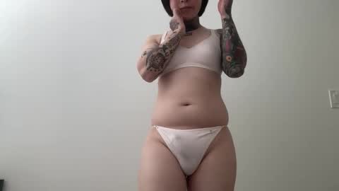 Snapshot of tts4everlove chatting on October 6, 2:25 pm tts4everlove online show from October 6, 2:25 pm