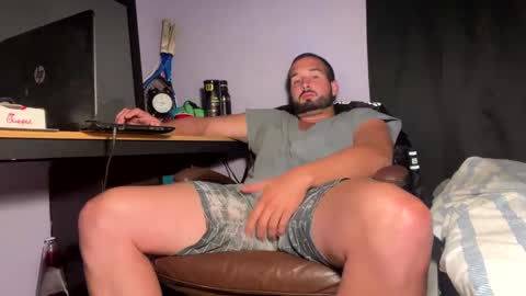 Snapshot of tuamante000 chatting on March 2, 5:12 am Stimulation make me Cum in Public or in Pvt online show from March 2, 5:12 am