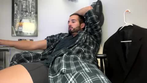 Snapshot of tuamante000 chatting on November 19, 5:40 am Stimulation make me Cum in Public or in Pvt online show from November 19, 5:40 am