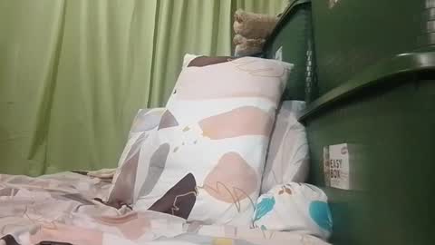 Snapshot of tuchmegently chatting on October 24, 9:55 pm Mae online show from October 24, 9:55 pm