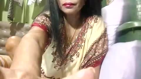 Snapshot of tuchmegently chatting on November 24, 9:14 pm Mae online show from November 24, 9:14 pm