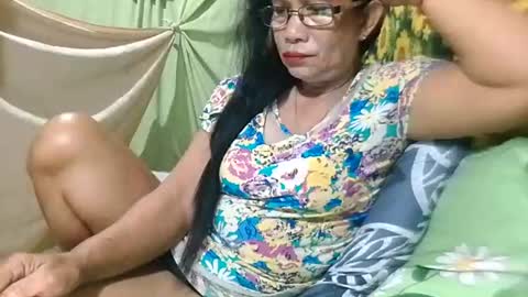 Mae online show from June 23, 8:51 pm