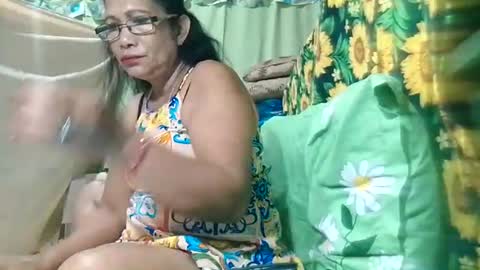Mae online show from June 27, 9:53 pm