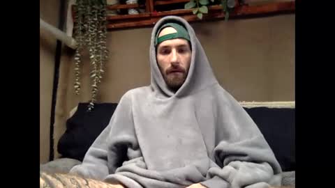 Tuhands online show from February 3, 1:19 pm