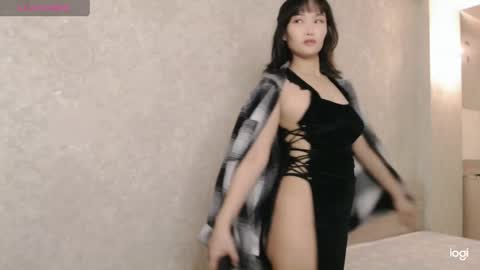 TumiLio online show from May 11, 2:56 pm