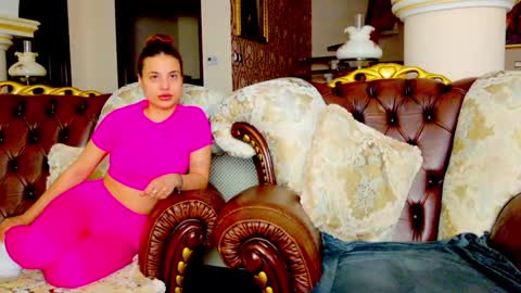 Snapshot of tunderose chatting on February 20, 5:15 am Tunde online show from February 20, 5:15 am