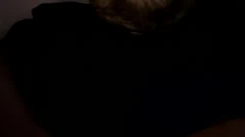 Snapshot of tundrawolf00 chatting on November 15, 12:19 am tundrawolf00 online show from November 15, 12:19 am