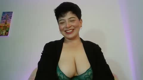 Snapshot of turey553198 chatting on December 16, 3:39 pm Karla cherry online show from December 16, 3:39 pm