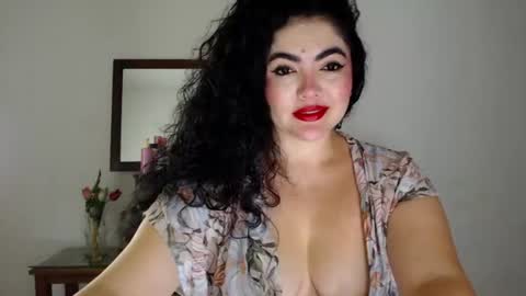 Snapshot of tuti_sex chatting on July 15, 4:18 am tuti online show from July 15, 4:18 am