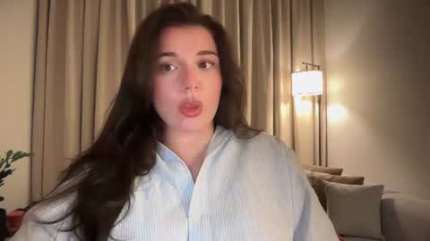 Ariana online show from June 12, 9:03 pm