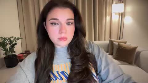 Ariana online show from June 19, 8:12 pm