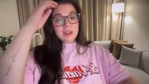 Ariana online show from July 3, 9:43 pm