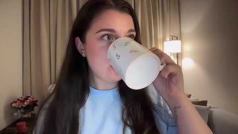 Ariana online show from July 12, 8:55 pm