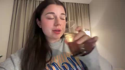 Ariana online show from July 20, 8:11 pm