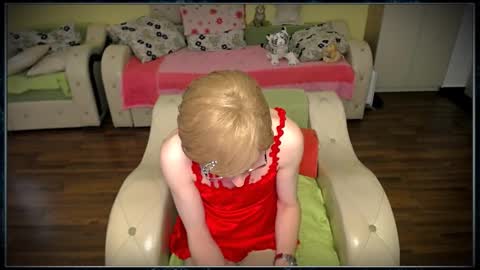 Clementine online show from December 31, 8:48 am