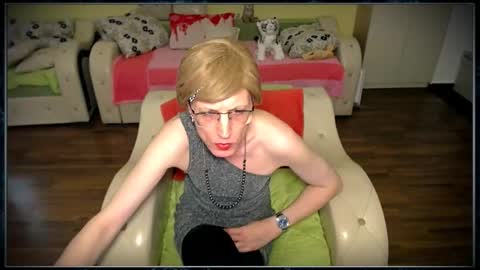 Clementine online show from January 9, 11:03 am