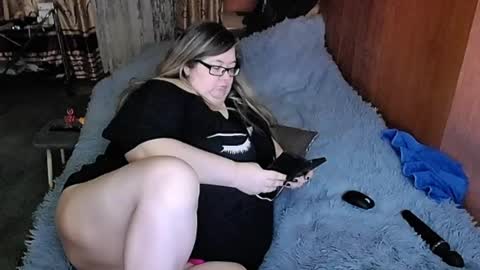 Lana online show from March 2, 11:50 am