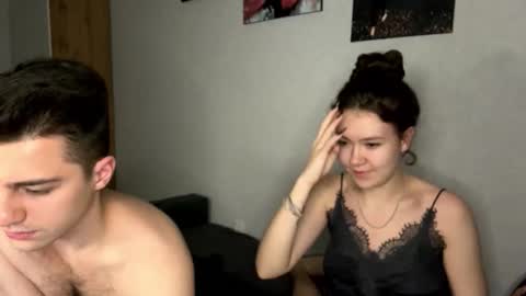 Snapshot of tw1nflame chatting on February 24, 7:01 pm Twin Flame online show from February 24, 7:01 pm