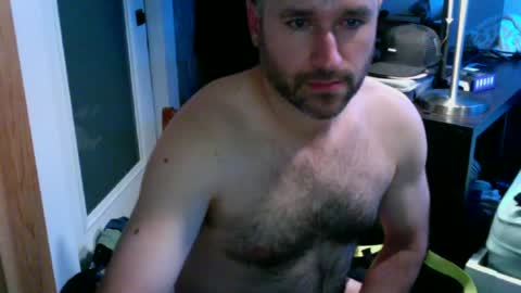 Snapshot of twattickler96 chatting on July 17, 5:25 am twattickler96 online show from July 17, 5:25 am