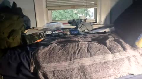 twe4kseeker online show from September 30, 11:37 am