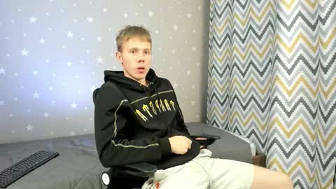 Angus online show from October 19, 8:31 pm