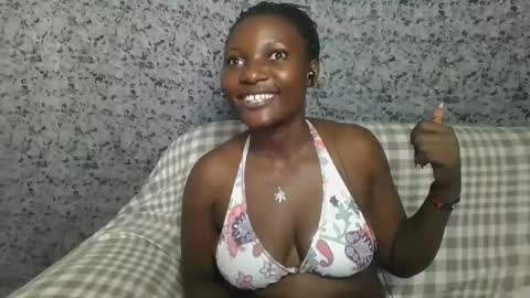 Snapshot of twerker_lyly chatting on October 14, 7:20 am twerker_lyly online show from October 14, 7:20 am