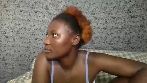 Snapshot of twerker_lyly chatting on October 24, 11:06 am twerker_lyly online show from October 24, 11:06 am