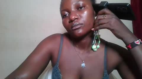 Snapshot of twerker_lyly chatting on November 1, 9:06 pm twerker_lyly online show from November 1, 9:06 pm