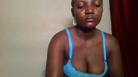 Snapshot of twerker_lyly chatting on November 3, 1:23 pm twerker_lyly online show from November 3, 1:23 pm