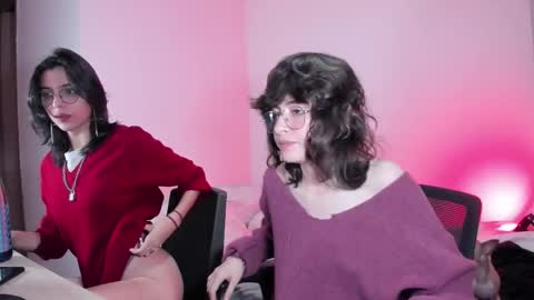 Snapshot of twilightmuses chatting on October 10, 11:15 pm Eve Lili online show from October 10, 11:15 pm