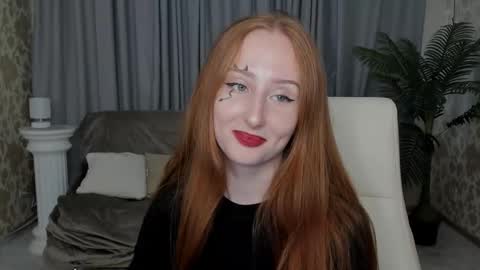 Snapshot of twilightserenade chatting on October 29, 11:45 am twilightserenade online show from October 29, 11:45 am