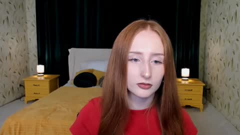 Snapshot of twilightserenade chatting on November 5, 3:39 am twilightserenade online show from November 5, 3:39 am