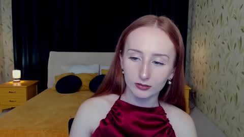 Snapshot of twilightserenade chatting on November 10, 3:38 am twilightserenade online show from November 10, 3:38 am