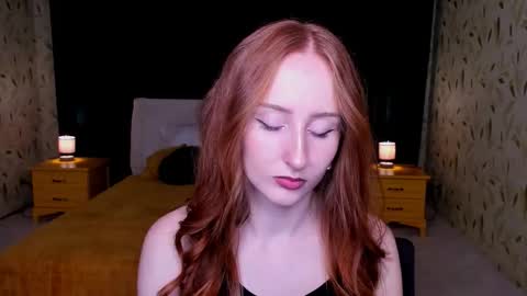 Snapshot of twilightserenade chatting on November 25, 6:52 pm twilightserenade online show from November 25, 6:52 pm