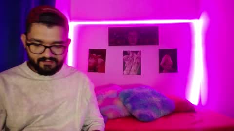 TwinFlamesXX online show from September 27, 12:48 am