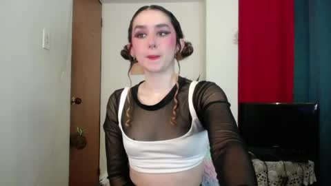TwinFlamesXX online show from May 19, 3:51 pm