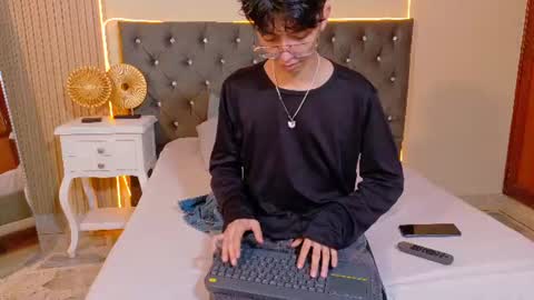 Sebastin online show from July 2, 12:22 pm