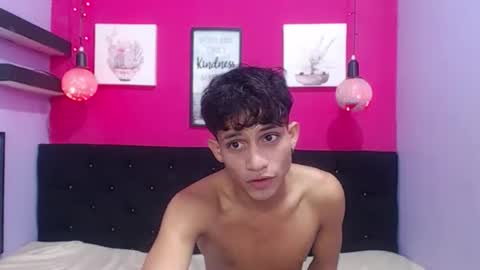 paulo sexy bigcock hot online show from April 8, 7:03 pm