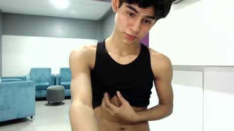 Twink Waldorf online show from December 13, 8:15 pm