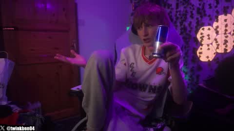 Ben online show from February 3, 3:26 am