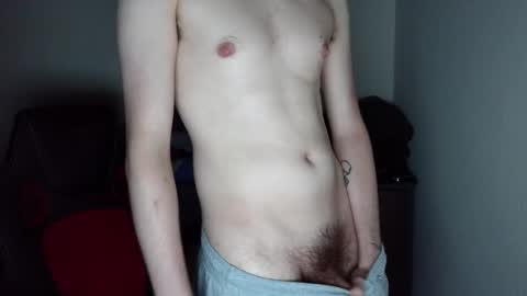 Snapshot of twinkieestar chatting on November 30, 1:53 am TwinkieeStar online show from November 30, 1:53 am