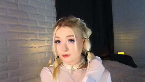 twinklefluff online show from October 9, 4:05 pm