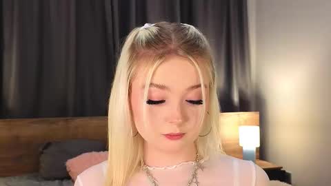 twinklefluff online show from November 2, 5:04 pm